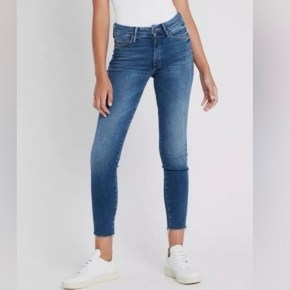 mother denim the looker ankle fray in satisfaction guaranteed